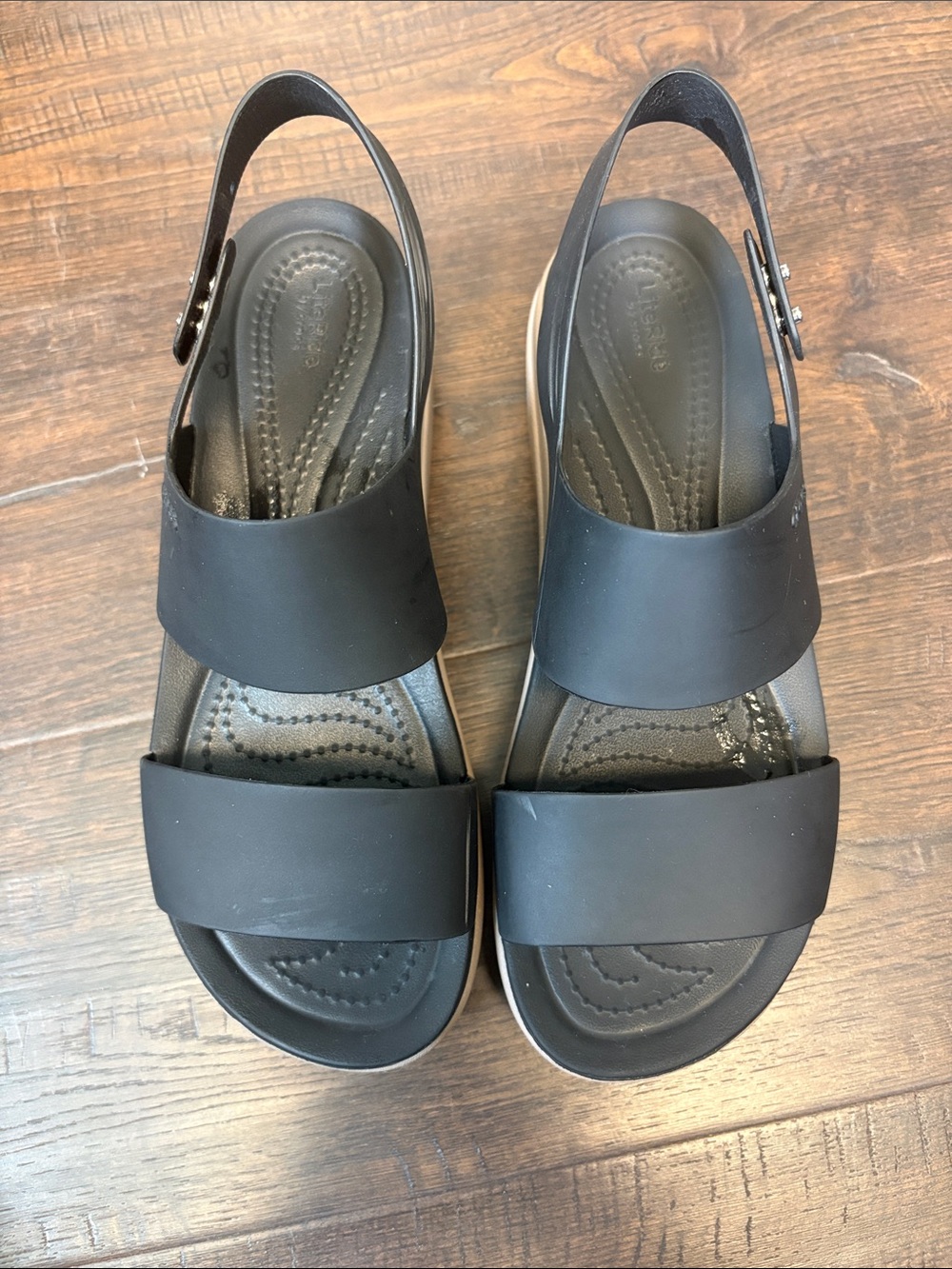 CROCS Women’s size 8 “Brooklyn” Black/Tan Platform Casual Slingback Sandals